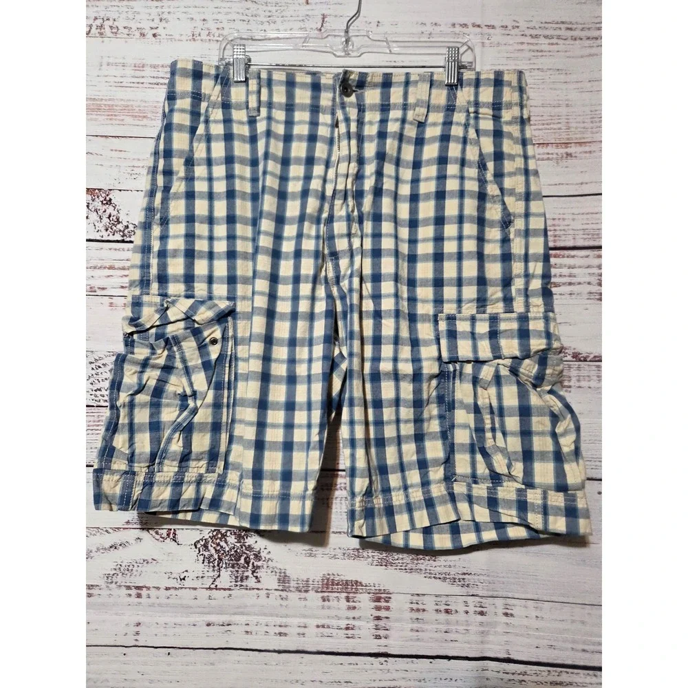 Levis Mens Blue Plaid Cotton Cargo Shorts Size 38 Casual Utility Outdoor